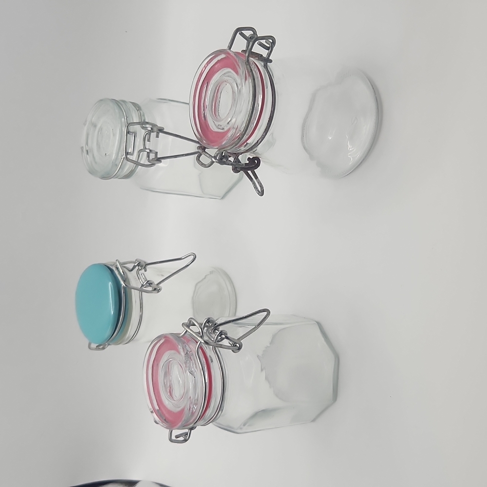 Lot of 4 miniature canisters